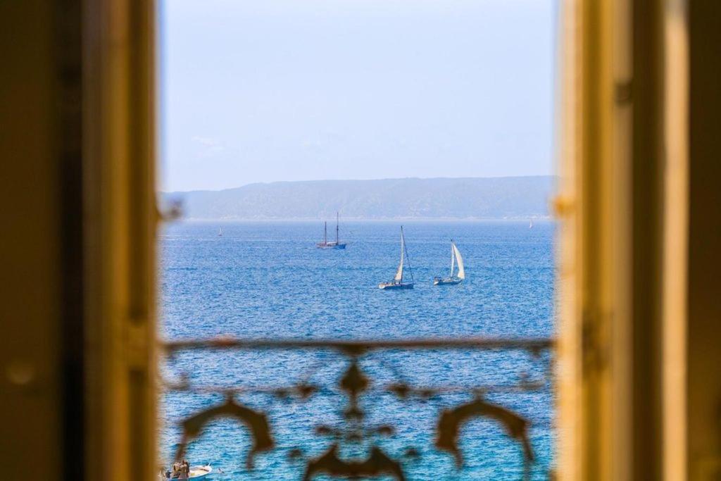 Appartement Sur La Corniche Kennedy Face A La Mer Marsilia Exterior foto