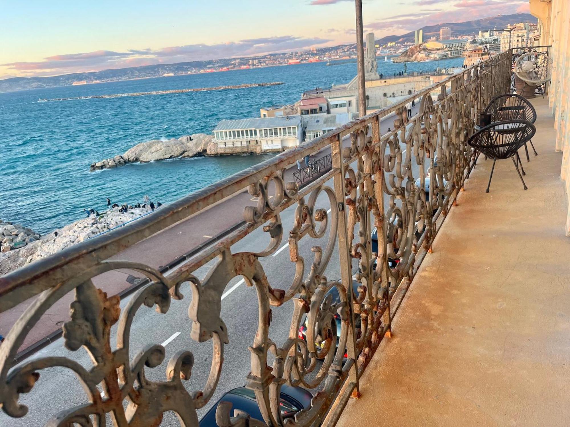 Appartement Sur La Corniche Kennedy Face A La Mer Marsilia Exterior foto